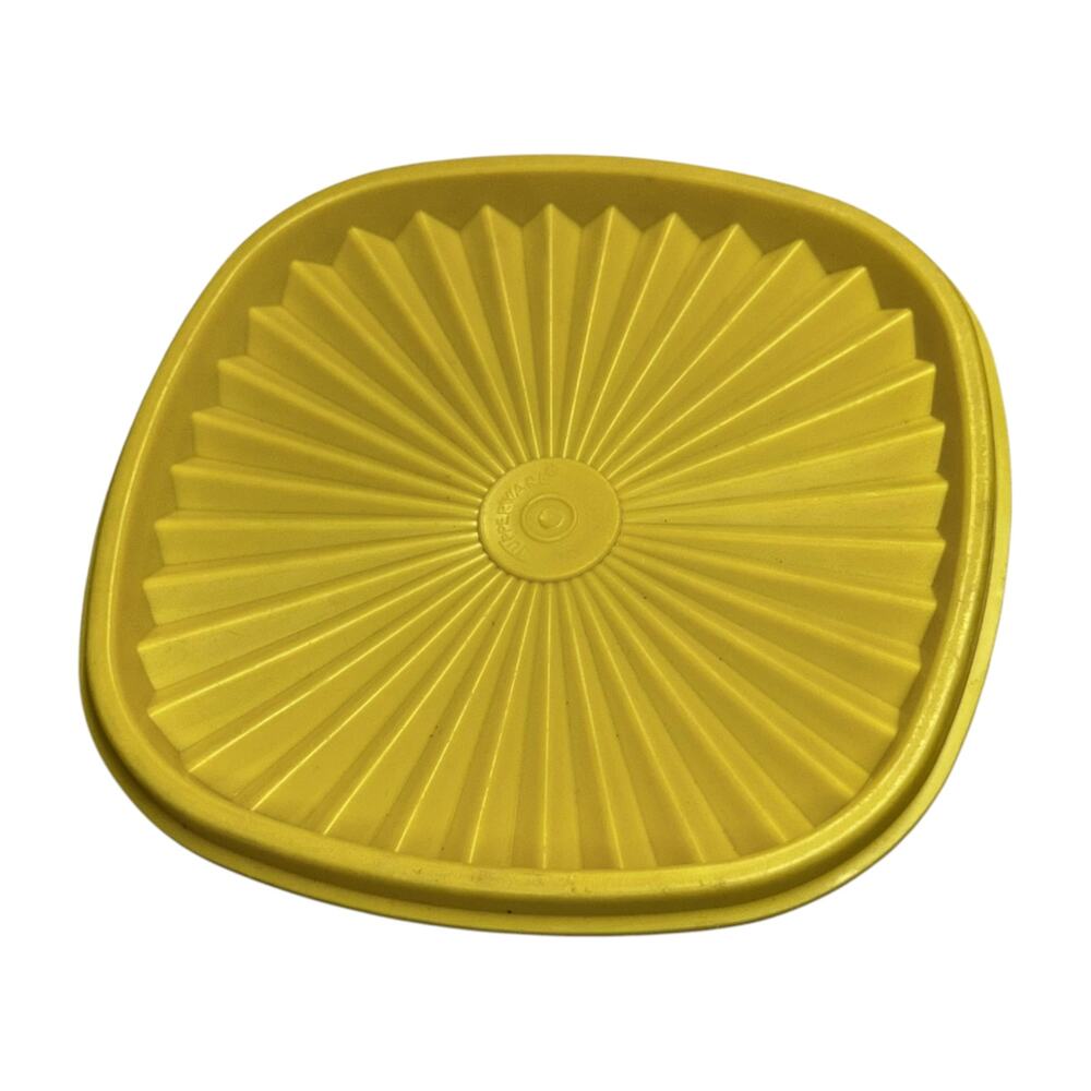 Vintage Tupperware Yellow Seal Lid 812 Round Replacement Part - Picture 6 of 6